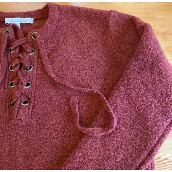 ✨x REVOLVE Rocky Sweater in Strawberry
Lovers and Friends✨ - Picture 6 of 8